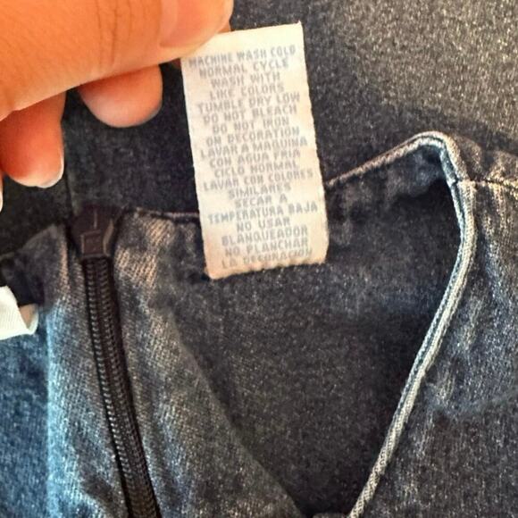 Miniwear Girl’s Denim Jumper Dress Size 24M Heart Logo Embroidered - Picture 6 of 7